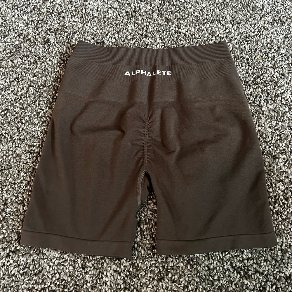 Alphalete Woman’s pack of 2 workout Shorts Brown and Grey size S